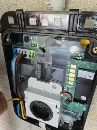 Raccordement de borne de recharge Hager